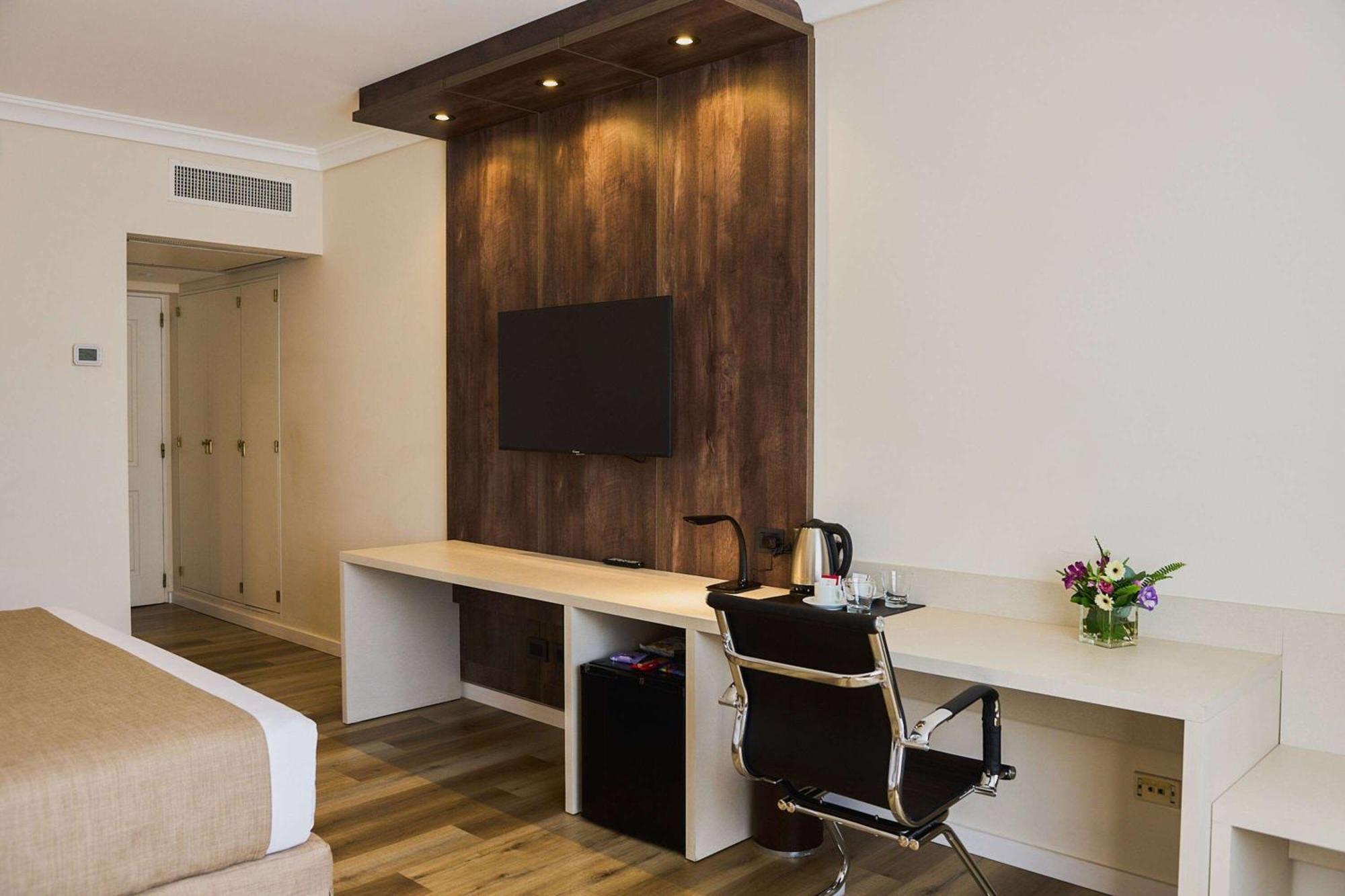 מלון Dazzler By Wyndham Buenos Aires San Martin מראה חיצוני תמונה